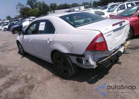 2010 Ford Fusion Se z USA, uszkodzony, nr VIN 3FAHP0HA0AR371310